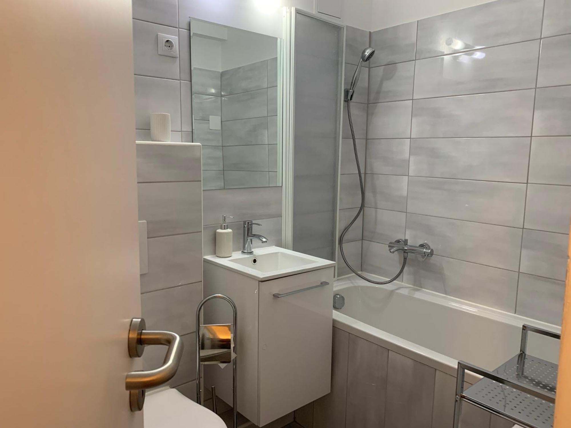 Origo Apartment Gyor Bagian luar foto