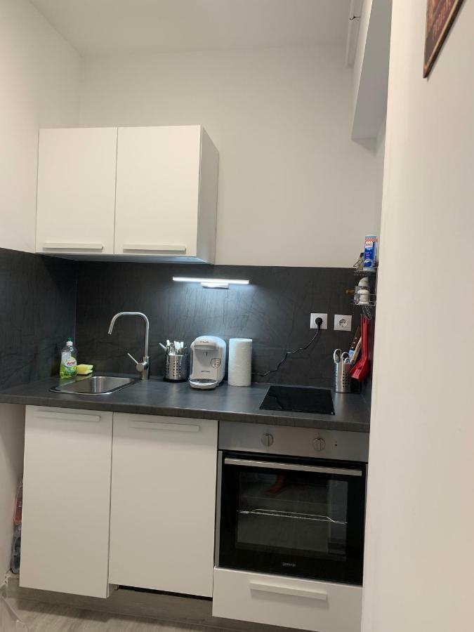 Origo Apartment Gyor Bagian luar foto